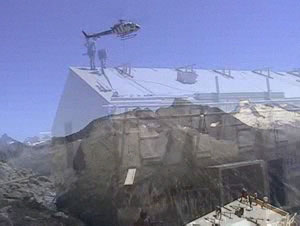 Aufbau der Olpererhütte in den Zillertaler Alpen