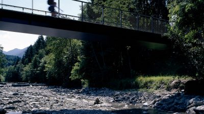 Food and Cycle Bridge, Zwischenwasser,