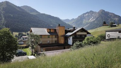 Naturhotel Chesa Valisa – Erweiterung Stammhaus, Hirschegg